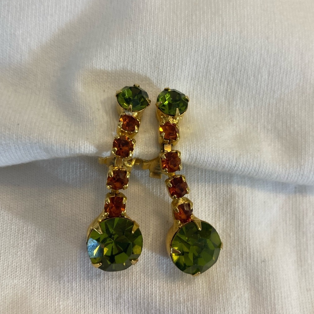 Vintage Prong Set Rhinestone Clip Earrings